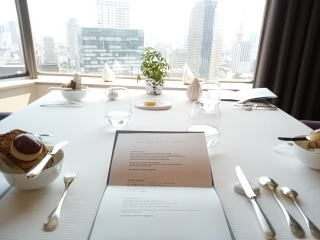 ANAインターコンチネンタルホテル東京「ピエール・ガニェール」レストラン コースメニューカード