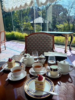 リーガロイヤルホテル東京「ガーデンラウンジ」